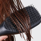 Tangle Teezer Ultimate Detangler Brush for Wet & Dry Hair, Eliminates Knots & Reduces Breakage for Straight to Wavy Hair Types, Liquorice Black