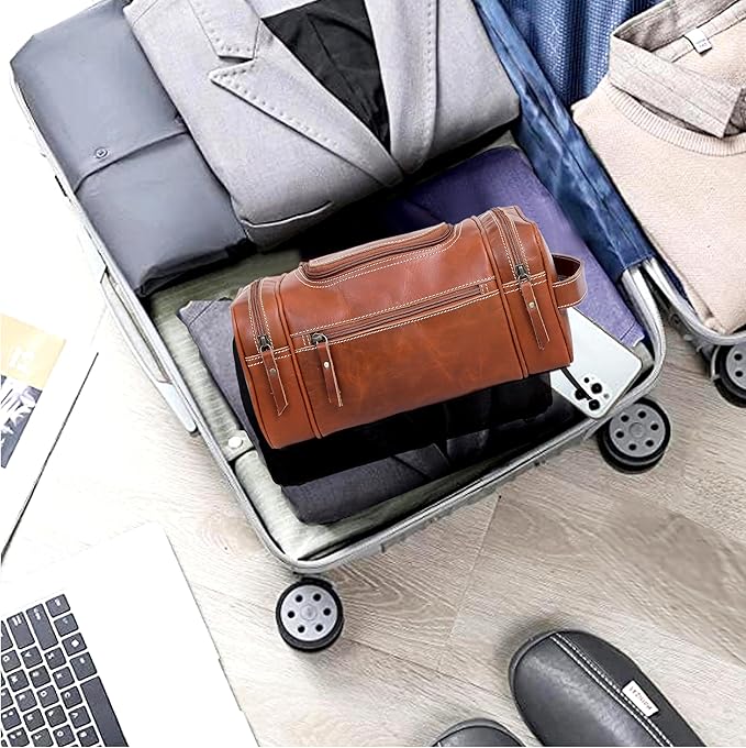 VC VINTAGE COUTURE Leather Toiletry Bag - Image 3