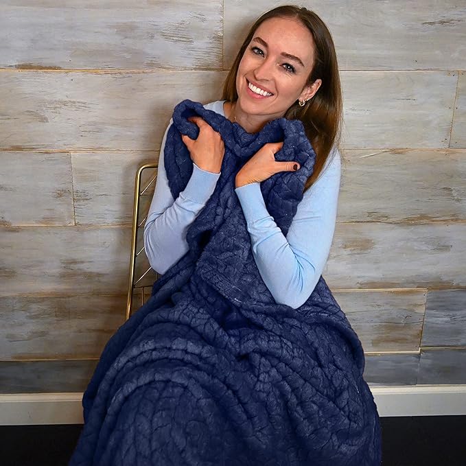 EverSnug Premium Travel Blanket Pillow - Image 2