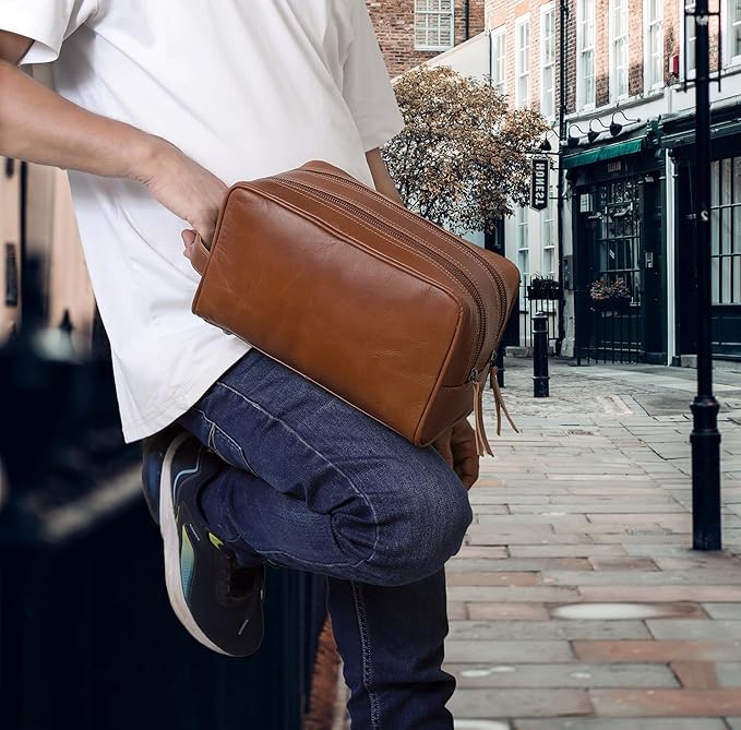 VC VINTAGE COUTURE Leather Toiletry Bag - Image 2