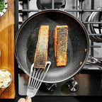 HexClad Hybrid Nonstick 10-Inch Frying Pan - Image 7